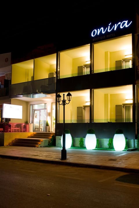 Facade/entrance, Night