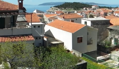 City view, Sea view