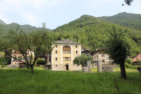 Garden view, Mountain view