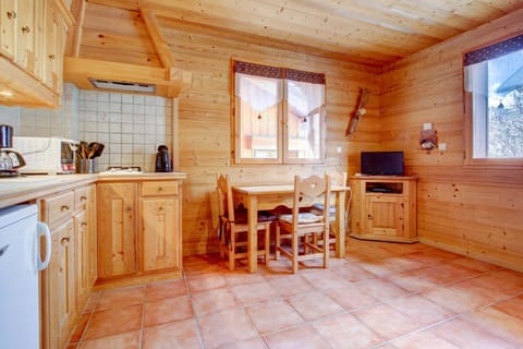 Communal lounge/ TV room, Living room, Seating area, Dining area