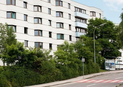 Property building, Facade/entrance