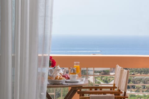 Spring, Day, Balcony/Terrace, Sea view