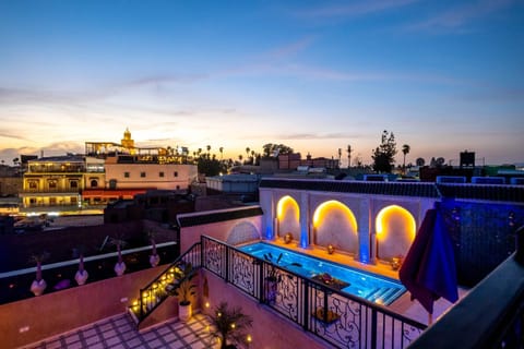 View (from property/room), Balcony/Terrace, Pool view, Swimming pool, Swimming pool