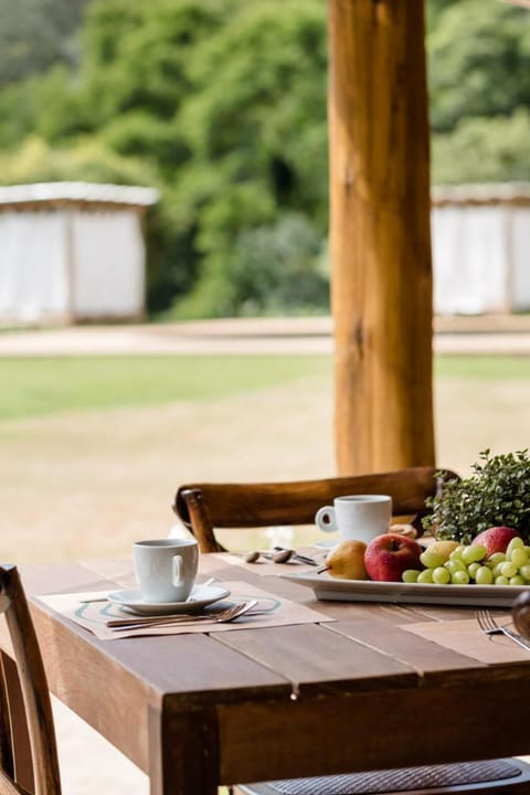 Coffee/tea facilities, Food and drinks