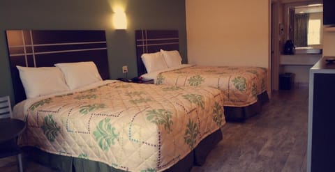 Oxford Inn and Suites Nasa Motel in Webster