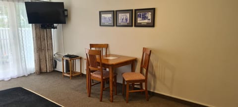 Hananui Lodge and Apartments Apartment hotel in Northland