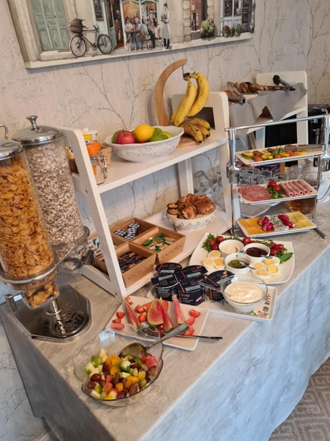 Breakfast, Buffet breakfast