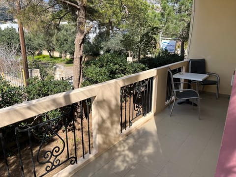 Mediterranean Sea Down Floor Apartment in Palaiochora