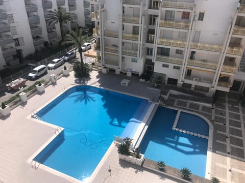 Off site, Beach, On site, Swimming pool, Swimming pool, Swimming pool