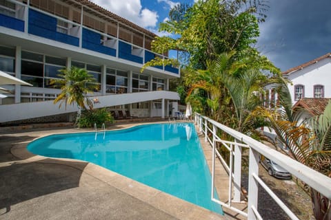 Property building, Day, Pool view, Swimming pool