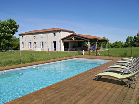 Facade/entrance, Garden, Swimming pool, Swimming pool