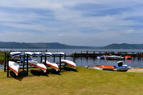 Lake view, Area and facilities