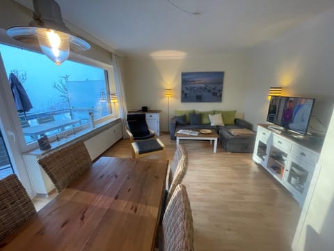 TV and multimedia, Living room, Seating area, Dining area, pet friendly