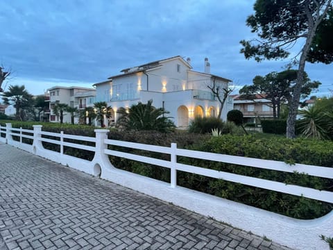 Villa Mirella Bed and Breakfast in Marcelli