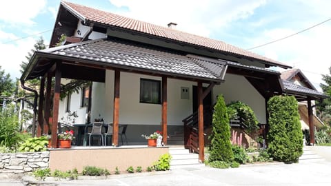 House Zlatko Country House in Plitvice Lakes Park