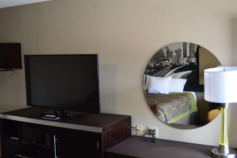 Photo of the whole room, On site