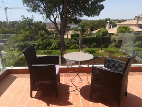 Neighbourhood, Natural landscape, Balcony/Terrace