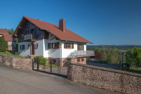 Facade/entrance, Garden view, Landmark view, Mountain view