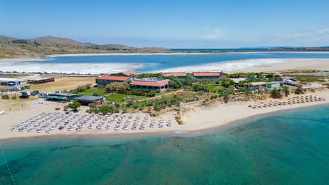 Property building, Day, Natural landscape, Bird's eye view, Beach, Sea view