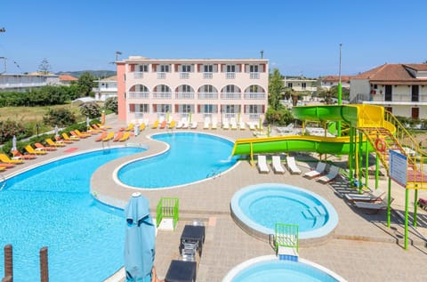 Bird's eye view, Swimming pool
