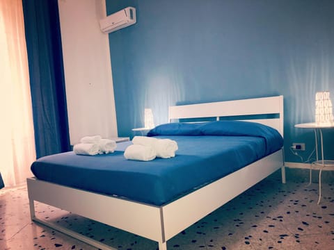 Bed, City view