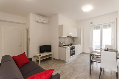Patio, TV and multimedia, Kitchen or kitchenette, Dining area