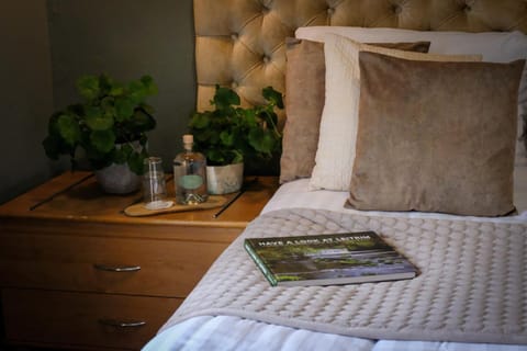 Topper's Rooms Guest Accommodation Bed and Breakfast in Leitrim, Co. Leitrim, Ireland