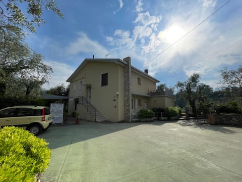 Casa Mario & Laura Ferienwohnungen FREE WI-FI PARKING Apartment in Malcesine