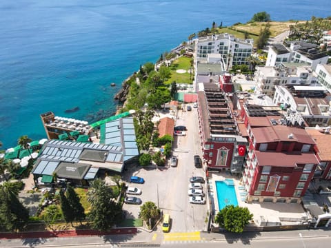 Property building, Day, Natural landscape, Bird's eye view, Beach, City view, Pool view, Sea view, Street view, Location, Parking