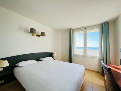 Bedroom, Sea view