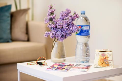 Food and drinks, Food