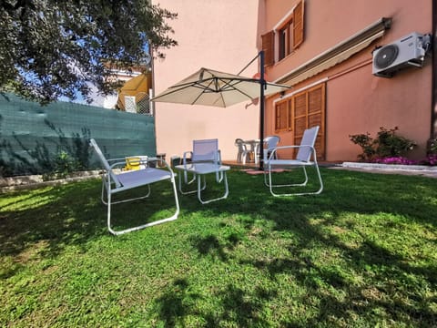 N172 - Numana, meraviglioso trilocale con giardino Apartment in Numana