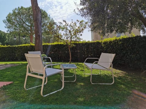 N172 - Numana, meraviglioso trilocale con giardino Apartment in Numana