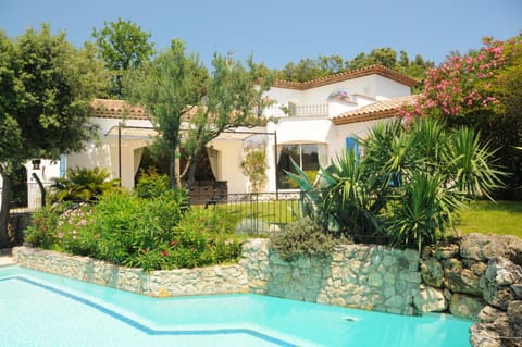 Villa Oïa Bed and Breakfast in Lorgues