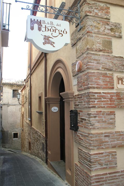 Facade/entrance, Facade/entrance, Decorative detail