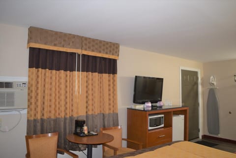 Knights Inn Arnprior Motel in Arnprior