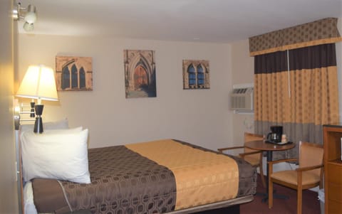 Knights Inn Arnprior Motel in Arnprior