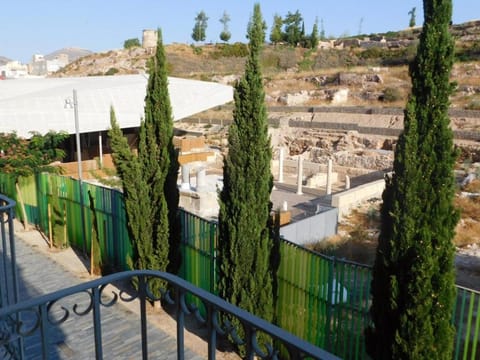 Nearby landmark, Balcony/Terrace, City view