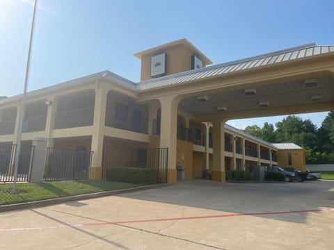 Property building, Facade/entrance, Street view