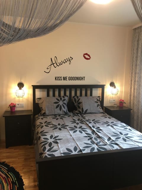 Bed, Decorative detail, Bedroom