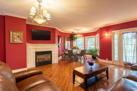 Chestnut Inn Bed and Breakfast in Niagara Falls