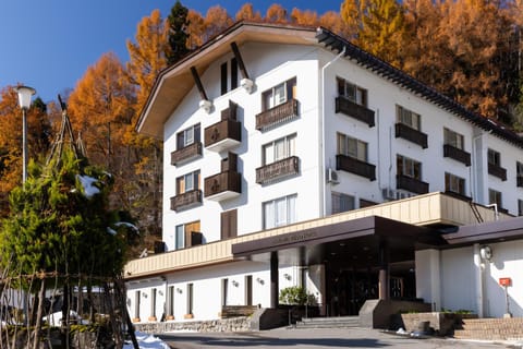 Property building, Day