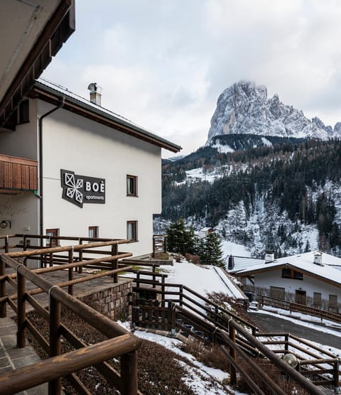 Property building, Winter