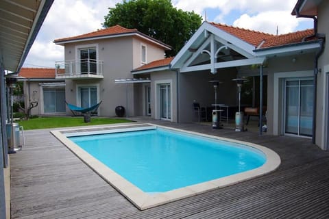 Balcony/Terrace, Swimming pool