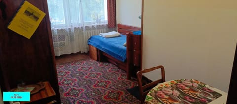 Photo of the whole room, Quiet street view, heating, internet