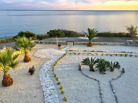 Garden, On site, Sea view