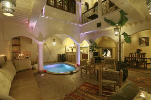 Communal lounge/ TV room