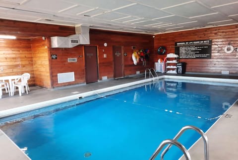 Activities, On site, Pool view, Swimming pool