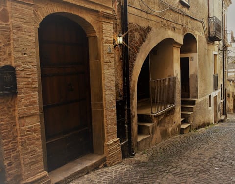 Property building, Street view