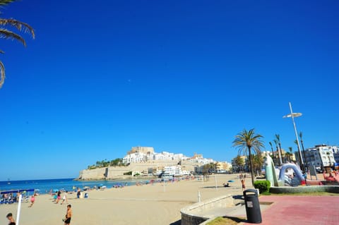 Nearby landmark, Off site, Natural landscape, Beach